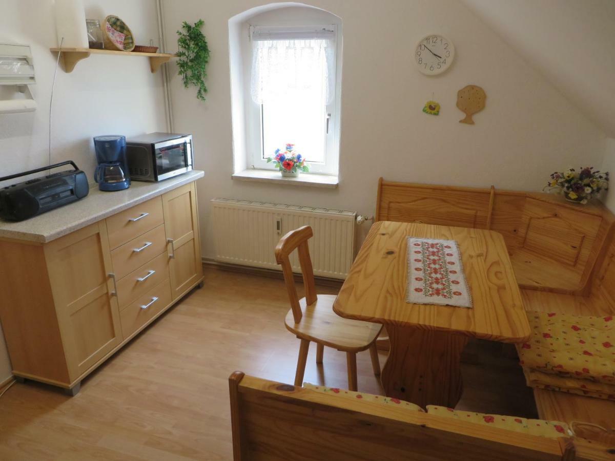 Ferienwohnung Zahn Oelsnitz  ภายนอก รูปภาพ