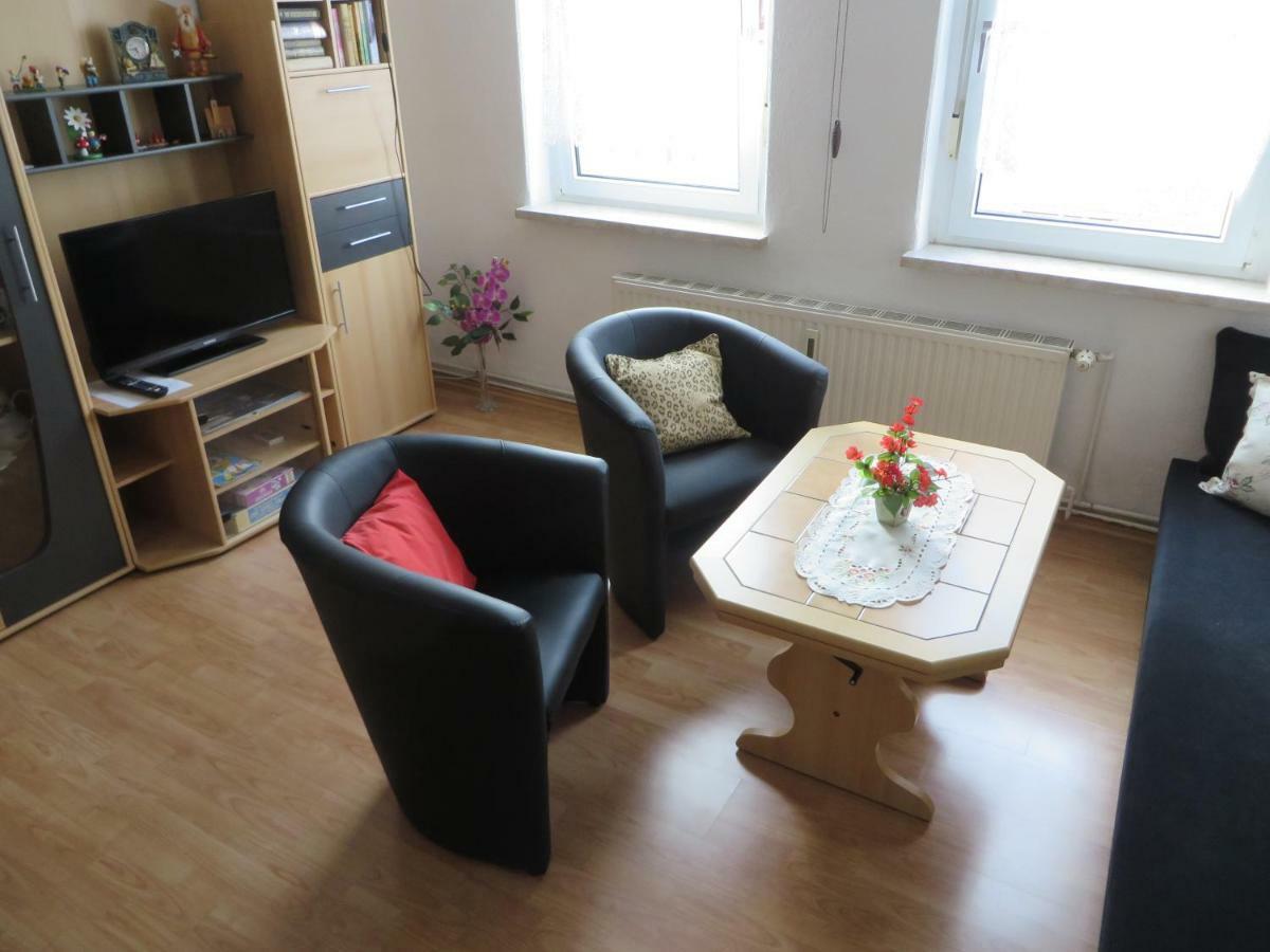 Ferienwohnung Zahn Oelsnitz  ภายนอก รูปภาพ