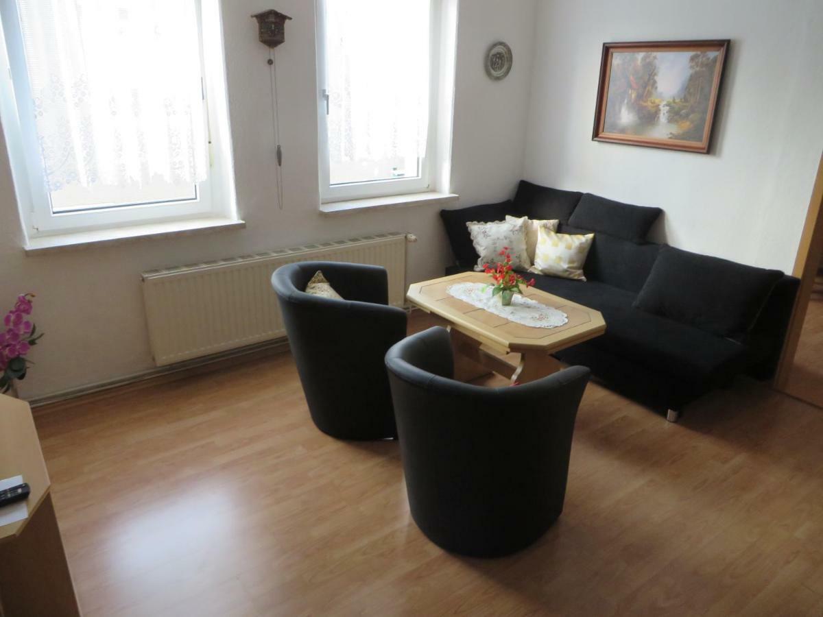 Ferienwohnung Zahn Oelsnitz  ภายนอก รูปภาพ