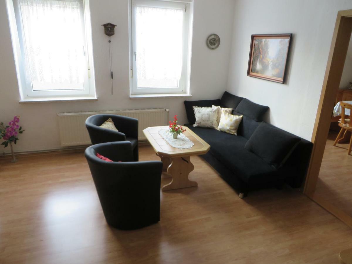 Ferienwohnung Zahn Oelsnitz  ภายนอก รูปภาพ