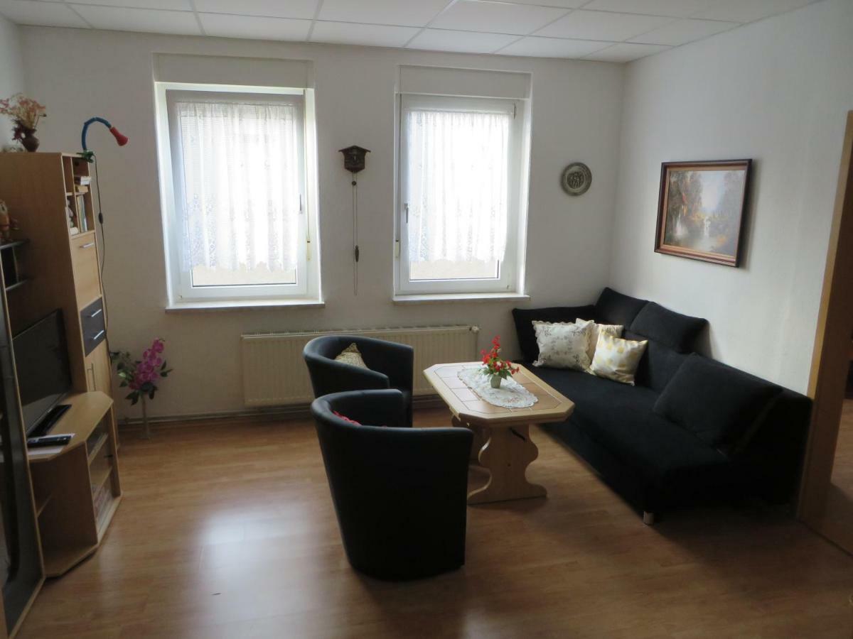 Ferienwohnung Zahn Oelsnitz  ภายนอก รูปภาพ